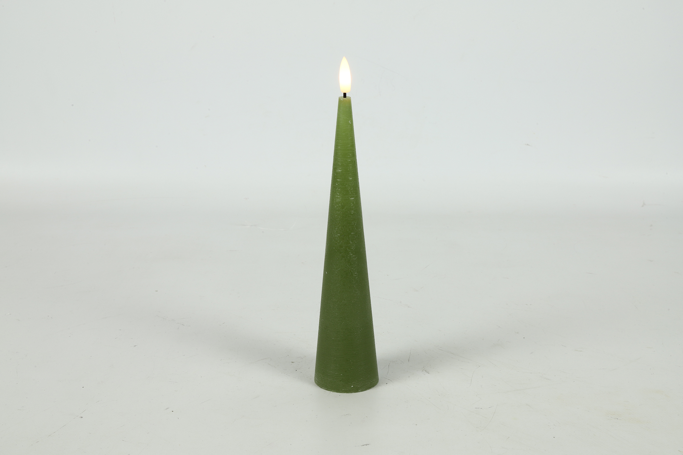 Kegelkaars rustiek LED Lyon S groen hoogte 25 x 5 cm