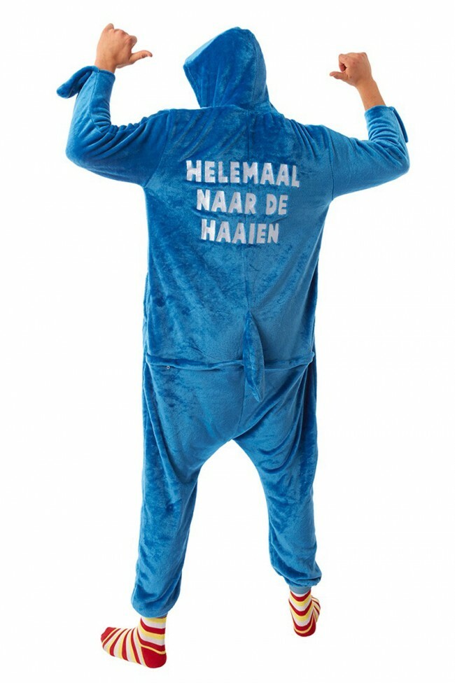 Onesie helemaal naar de haaien