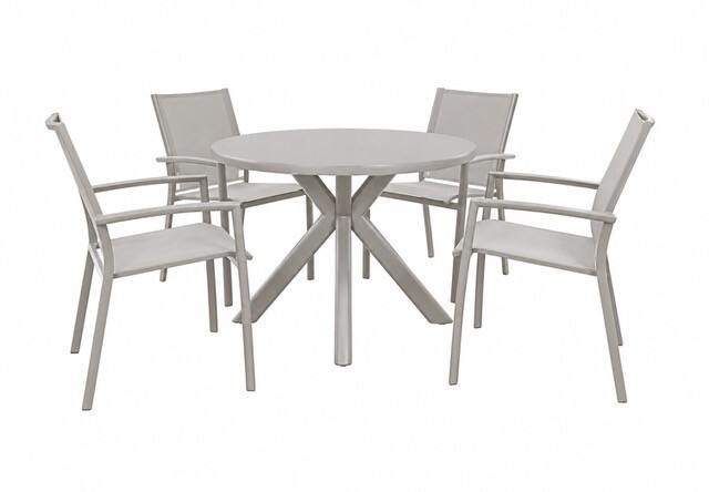 Qopps Ziggy tuintafel met 4 Tampa stapelbare tuinstoelen latte